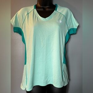 The North Face Women's Sz M V-Neck Flashdry Athletic T-Shirt Green